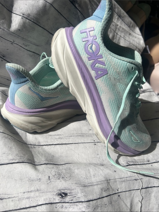 Hoka Shoes - Hoka Women's Clifton Athletic Shoes in Mint and Lavender